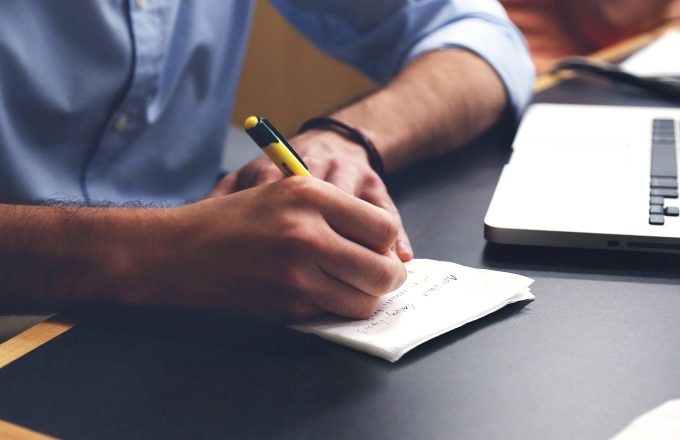 わからない事があればその場で質問して下さい。あなたの悩み・問題をすぐに解決します。