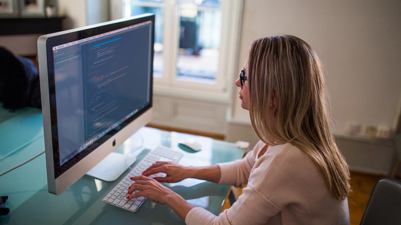 WebデザイナーWebクリエイターの就職先と雇用形態について